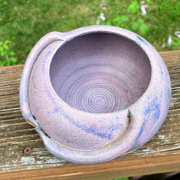 Vintage Depot Creek Pottery Quirky Handmade Artisan Pottery Hands Holding Bowl - Picture 11 of 12